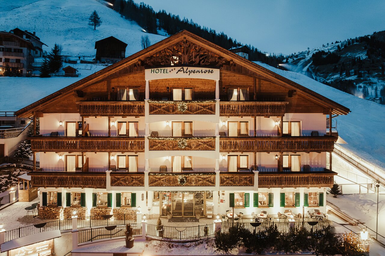 Laguscei Dolomites Mountain Hotel (이탈리아>코르티나 담페초)
